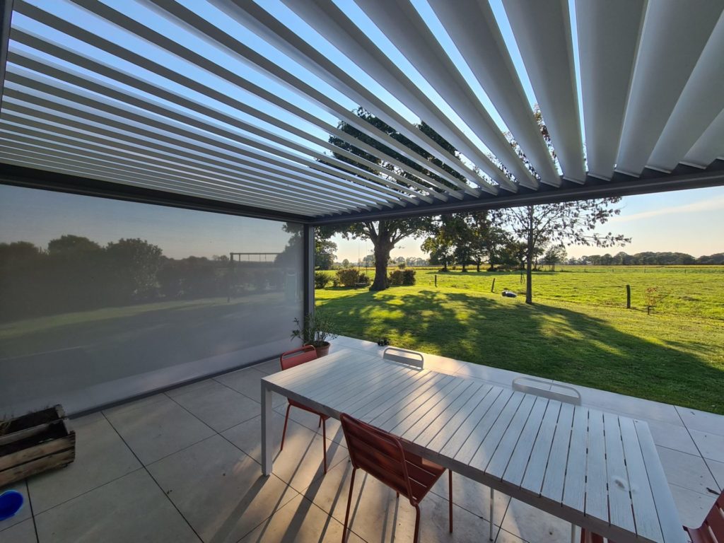 Pergola avec lames orientables