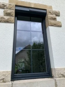 Volets roulants solaires Profalux - MB Direct Komilfo