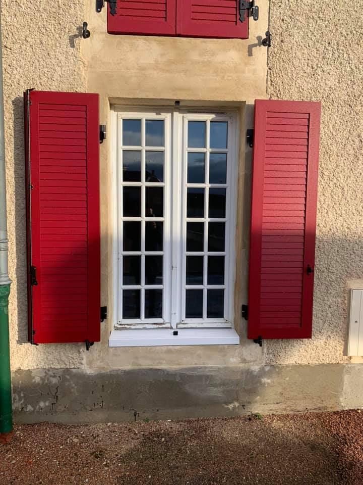 Volets battants aspect persiennes Ehret - MB Direct Komilfo