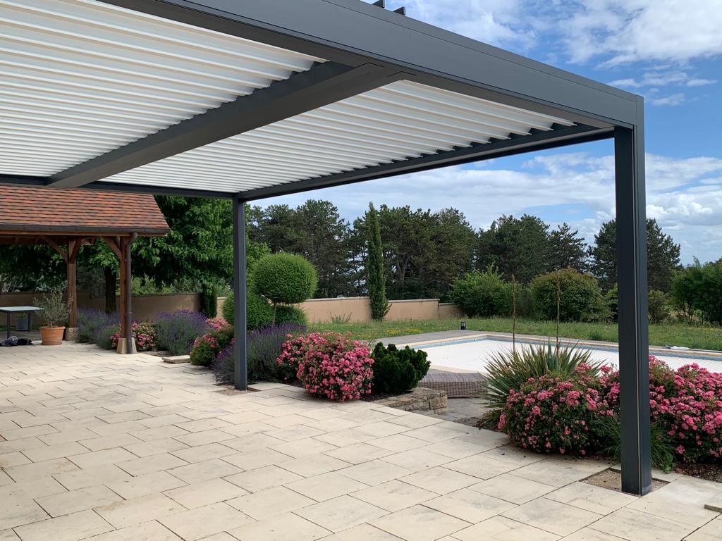 Pergolas bioclimatique rétractable Brustor - MB Direct