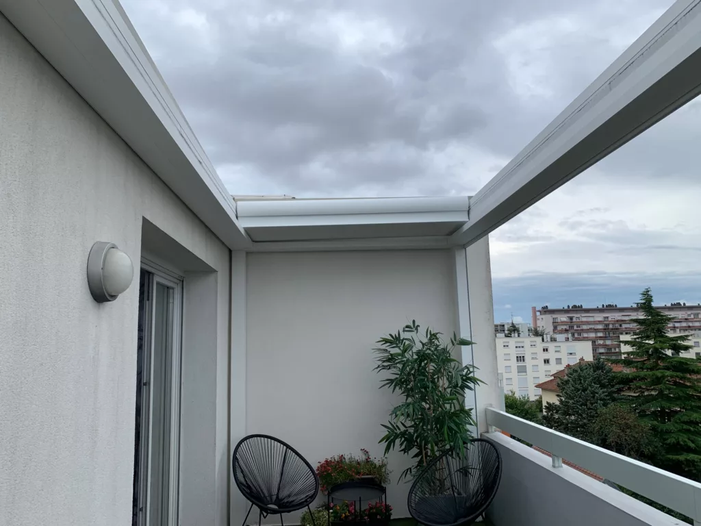 MB-DIRECT_KOMILFODIJON_PERGOLA_BRUSTOR_B600-screen-simple_BLANC-9016