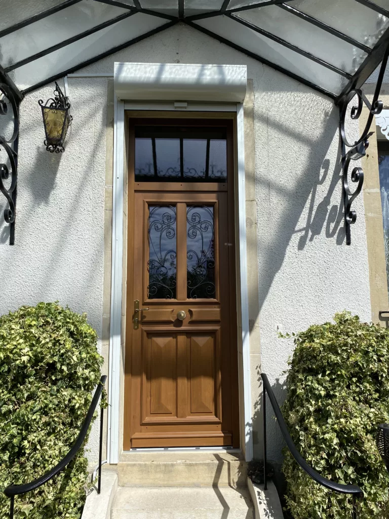 MB DIRECT_KOMILFODIJON_PORTE DENTREE_BOIS_ATULAM_PORTE DE STYLE_AURELIE