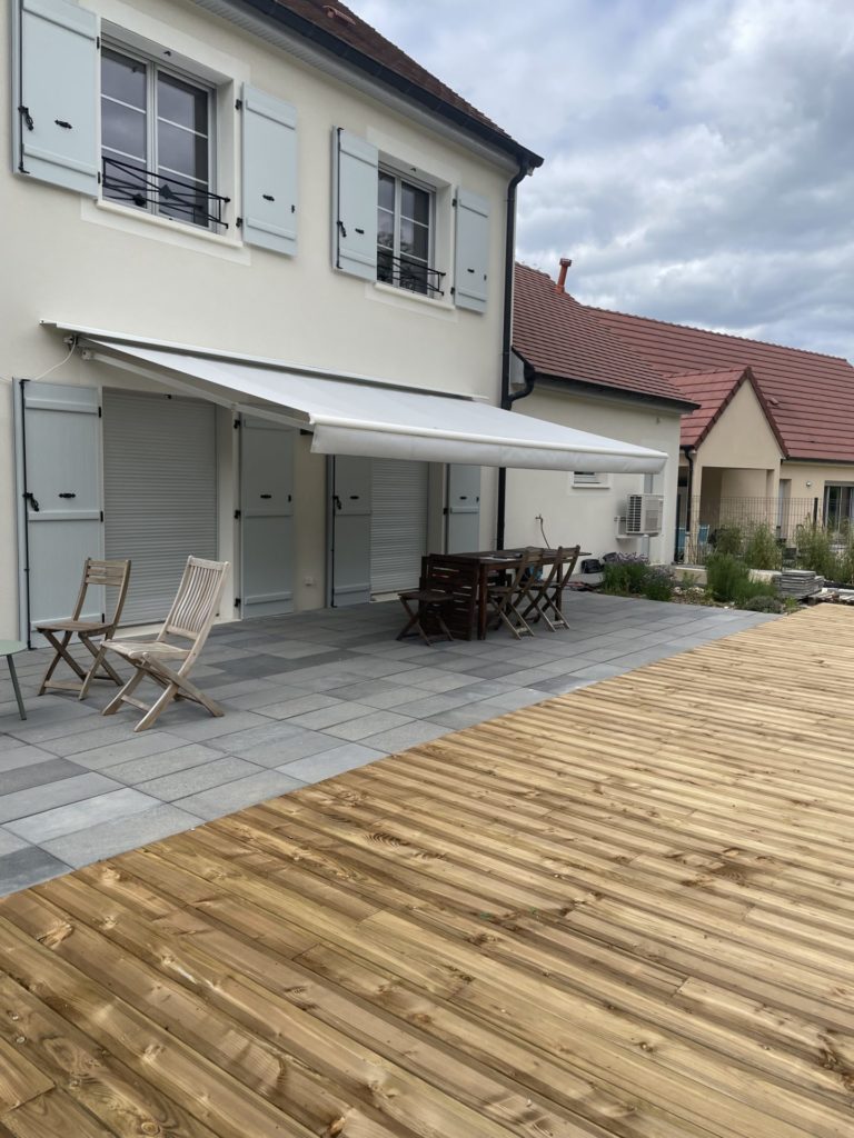 Store banne rentoilage - toile marque Dickson