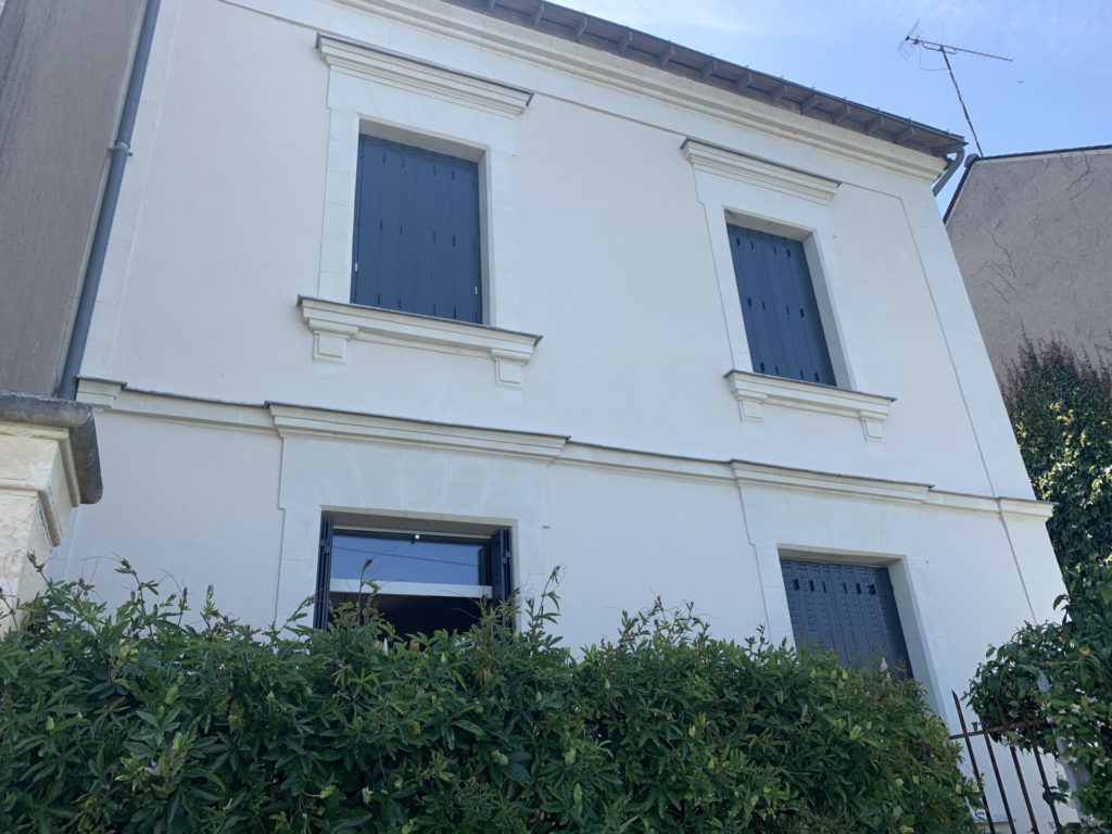 Persiennes métalliques