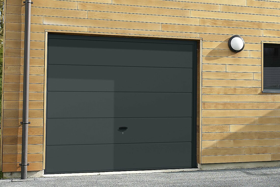 PORTE DE GARAGE BASCULANTE ALU KOMILFO MB DIRECT