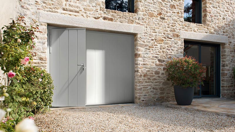 porte de garage sectionnelle avec portillon