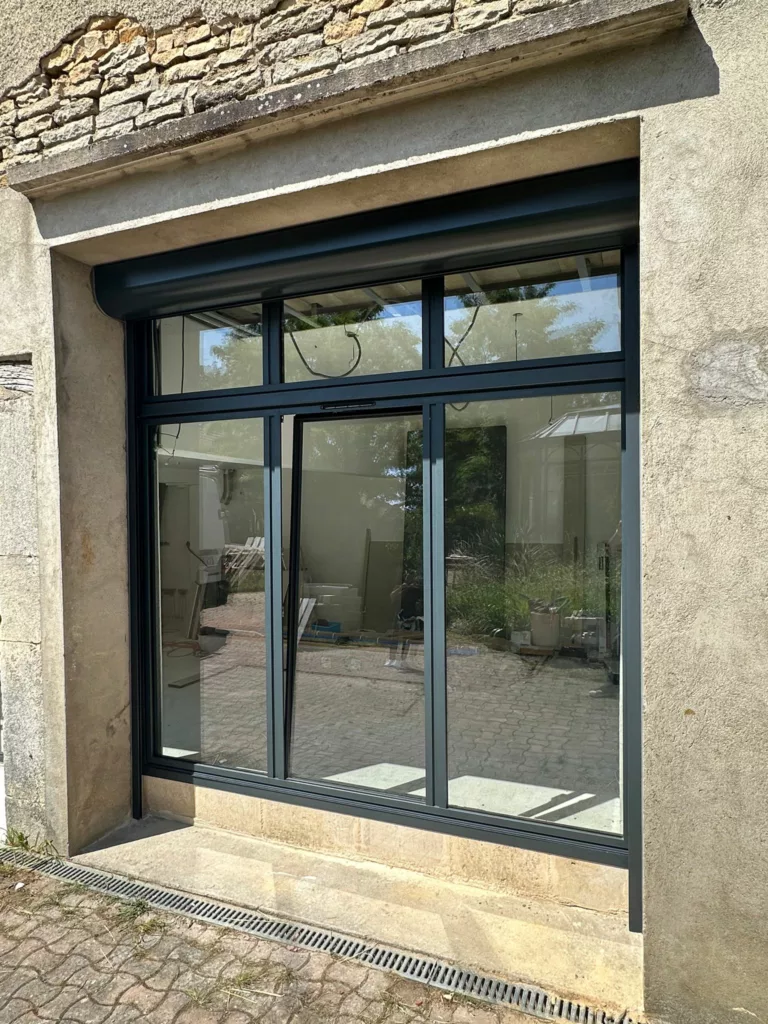 MB DIRECT_KOMILFO DIJON_ MENUISERIE ALU_RAL7016