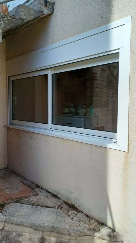 MB DIRECT_KOMILFO DIJON_ MENUISERIE ALU_RAL9016