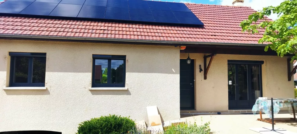 MB DIRECT_KOMILFO DIJON_MENUISERIE PVC GRIS ANTHRACITE - QFORT