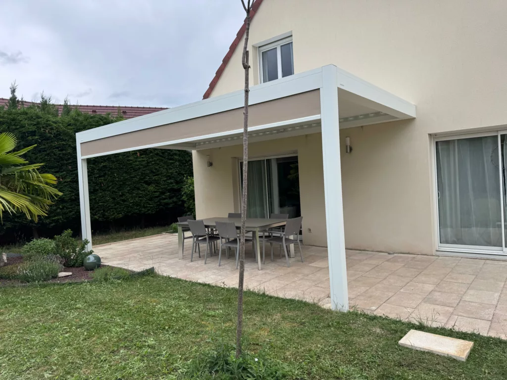 MB DIRECT_KOMILFODIJON_PERGOLA_BRUSTOR_B200XL_RAL 9016
