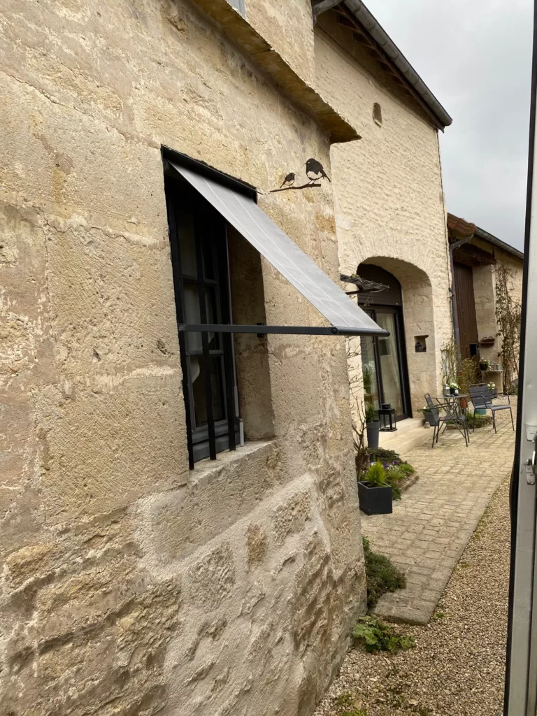 MB-DIRECT_-KOMILFO-DIJON_-KE-FRANCE_STORE-PROJECTION-CAMANOE-