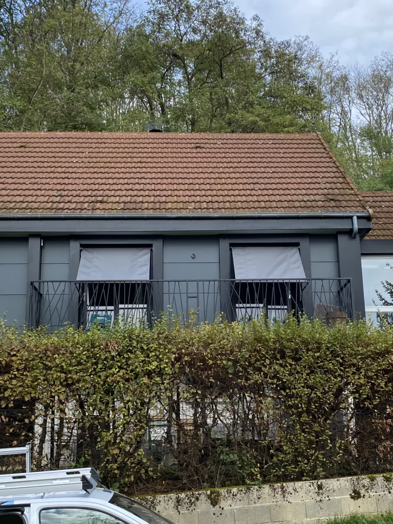 MB-DIRECT_-KOMILFO-DIJON_-KE-FRANCE_STORE-PROJECTION-CAMANOE- ral 7016