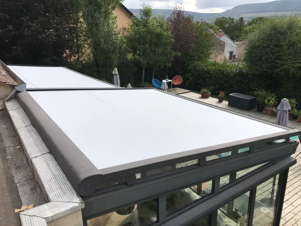 MB-DIRECT_KOMILFO-DIJON_BRUSTOR-TOILE-STORE-B126