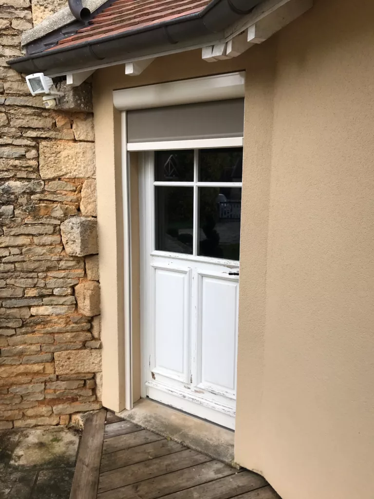 MB-DIRECT_KOMILFO_STORE-SCREEN-B1100-ZIP caisson blanc